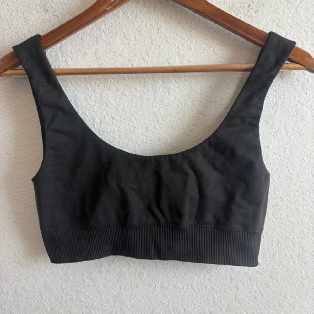 Skims Gray Brown Sports Bra Size Medium